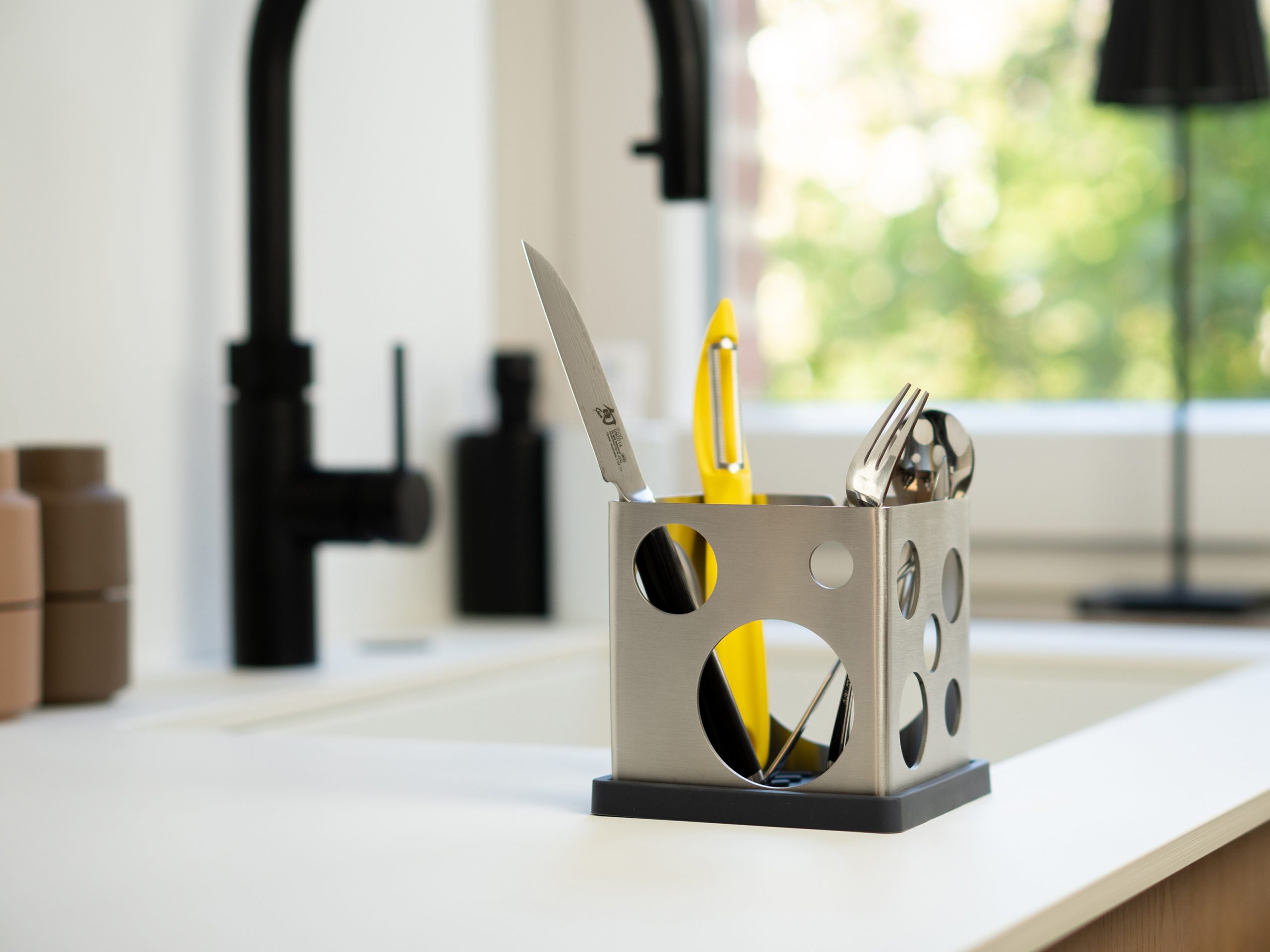 dri.cube steel – Flaschenhalter und platzsparendes Abtropfgestell Edelstahl